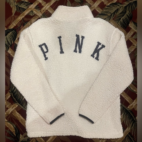 PINK Victoria's Secret Other - Pink Fleece Women Small Very Nice Condition ship’s now 5 ⭐️ seller thanks 🙏